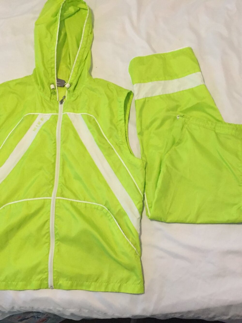 Vintage Womens Nike Jacket & Pants Size L Tracksuit Hooded Sleeveless Neon Green